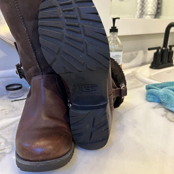 UGG, BROWN LEATHER & LAMBS WOOL SUEDE BOOTS SIZE 8 - Picture 4 of 6